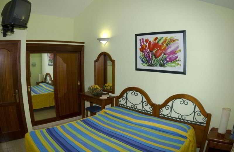 Bungalows Los Almendros - Exclusive Vacation Club Плайя-дель-Інглес Екстер'єр фото